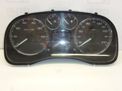 Tachometer Peugeot 307 II najazdených 215000 km 9654485080 6106N0
