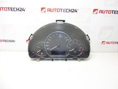 Tachometer budíky najazdených 102000 km Peugeot 1007 9658241580 610652