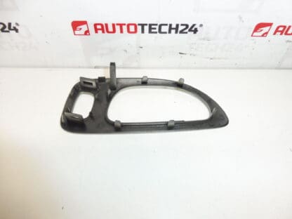 Kryt vnútornej kľučky pravých zadných dverí Peugeot 307 9634774677