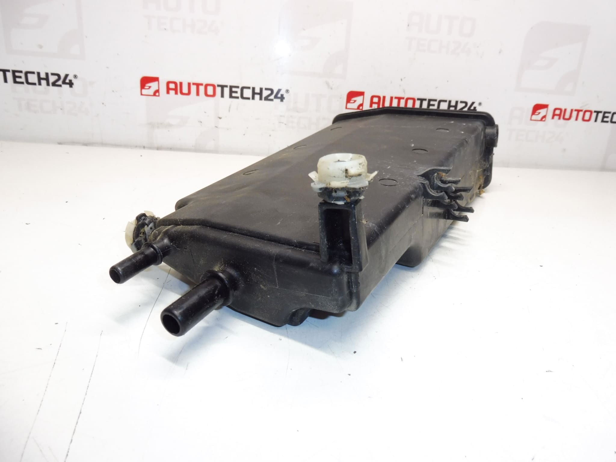 Citroën Peugeot 1502H6 Aktívne uhlie