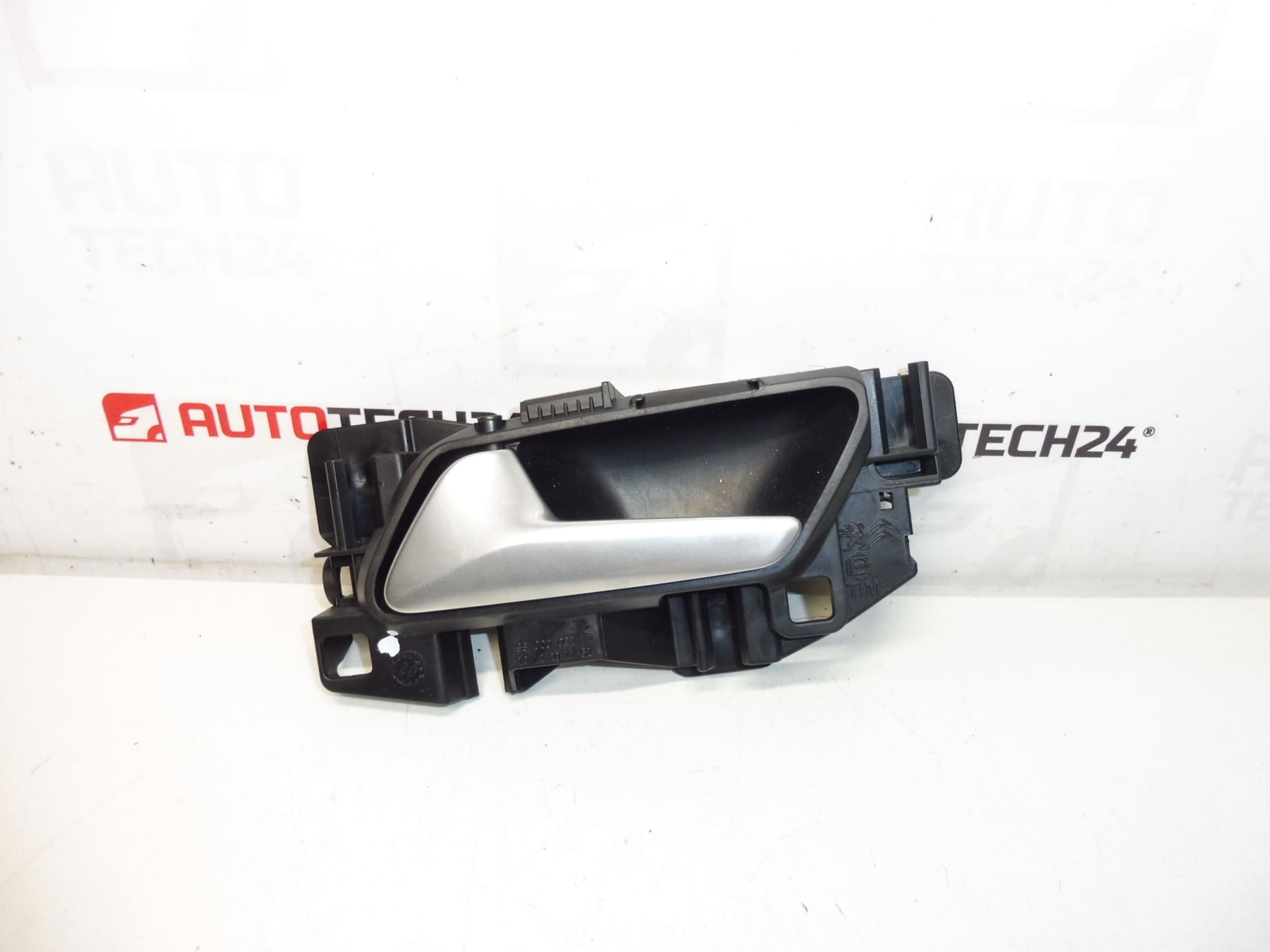 Kľučka dverí ľavá Citroën Peugeot 98201553VV 98000001VV