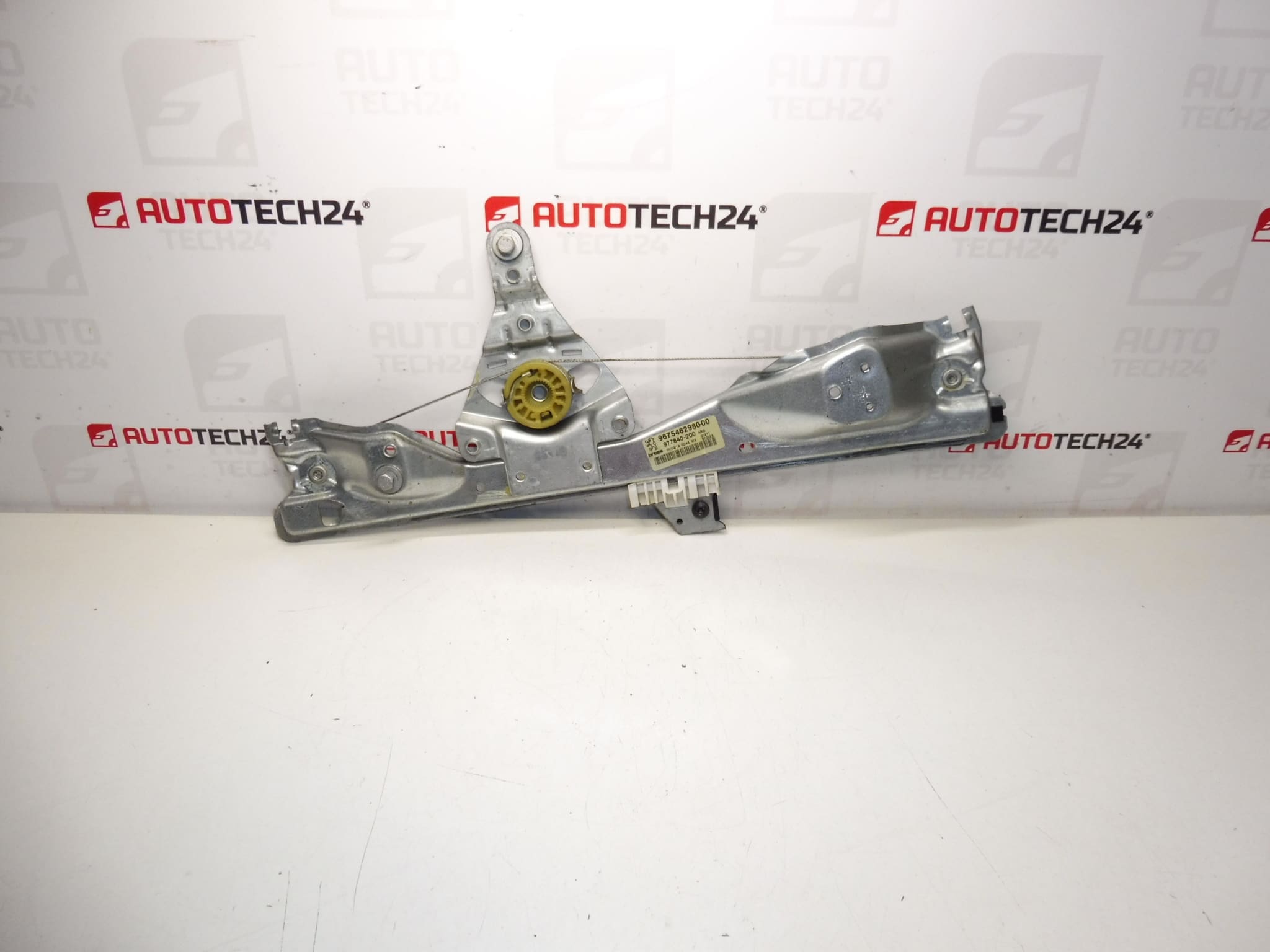 Peugeot 308 mechanizmus sťahovania pravého zadného okna 9675462980 9224E2