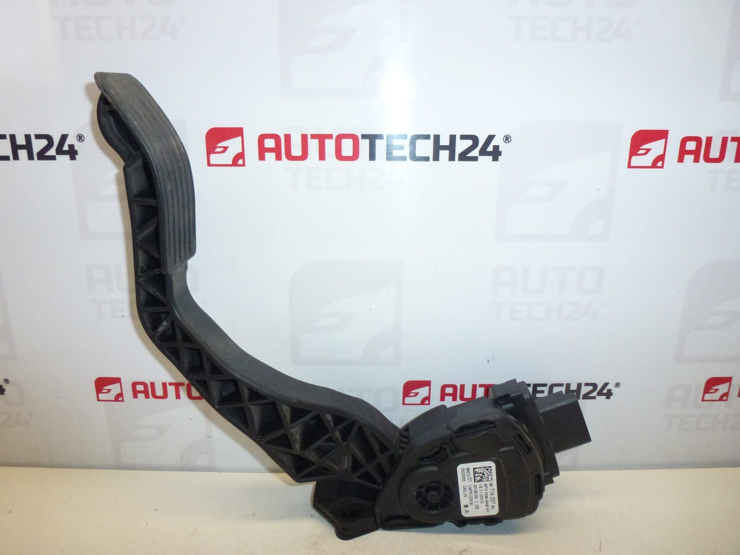 Plynový pedál HELLA Citroën Peugeot 9671433780 1601CW – Obrázok 2